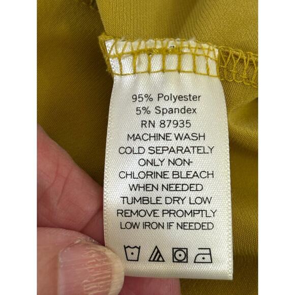 Susan Graver liquid knit tunic, 1X, staple, neutral, capsule, minimalist, staple - Picture 5 of 5